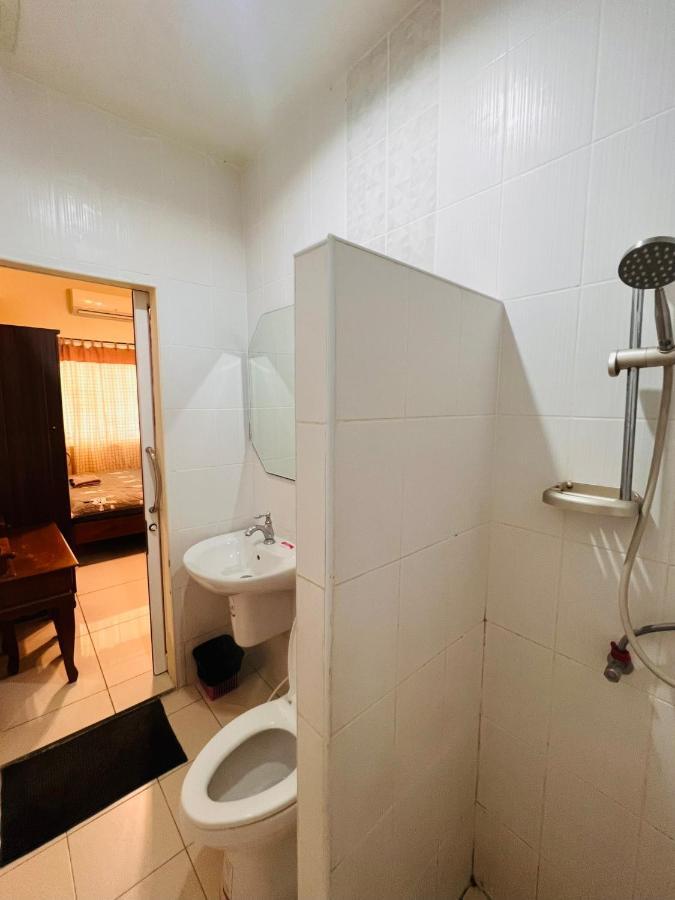 Aekkalukthai Hostel Ράγιονγκ Εξωτερικό φωτογραφία